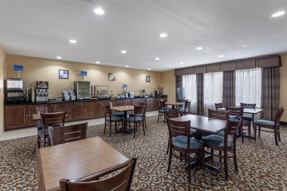 Best Western Bastrop Pines Inn Hotel in Bastrop