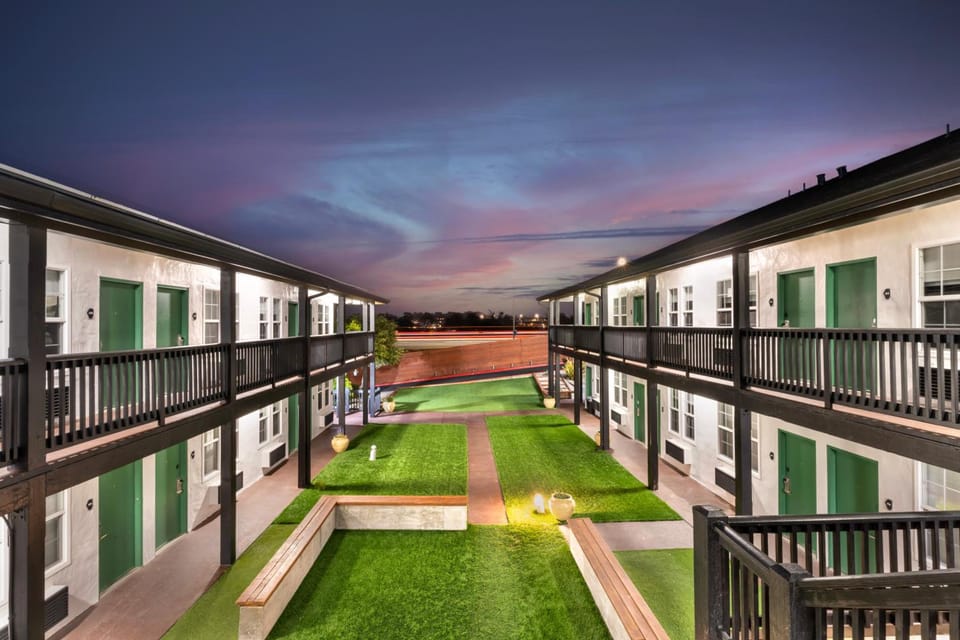 Best Western Marina State Beach Hotel in Marina