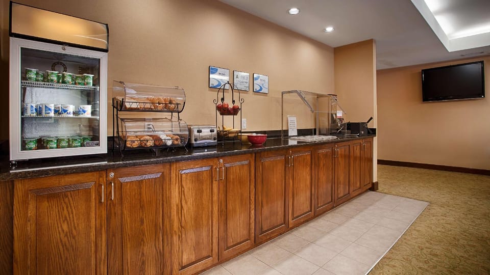 Best Western Plus Edison Inn Hotel in Raleigh