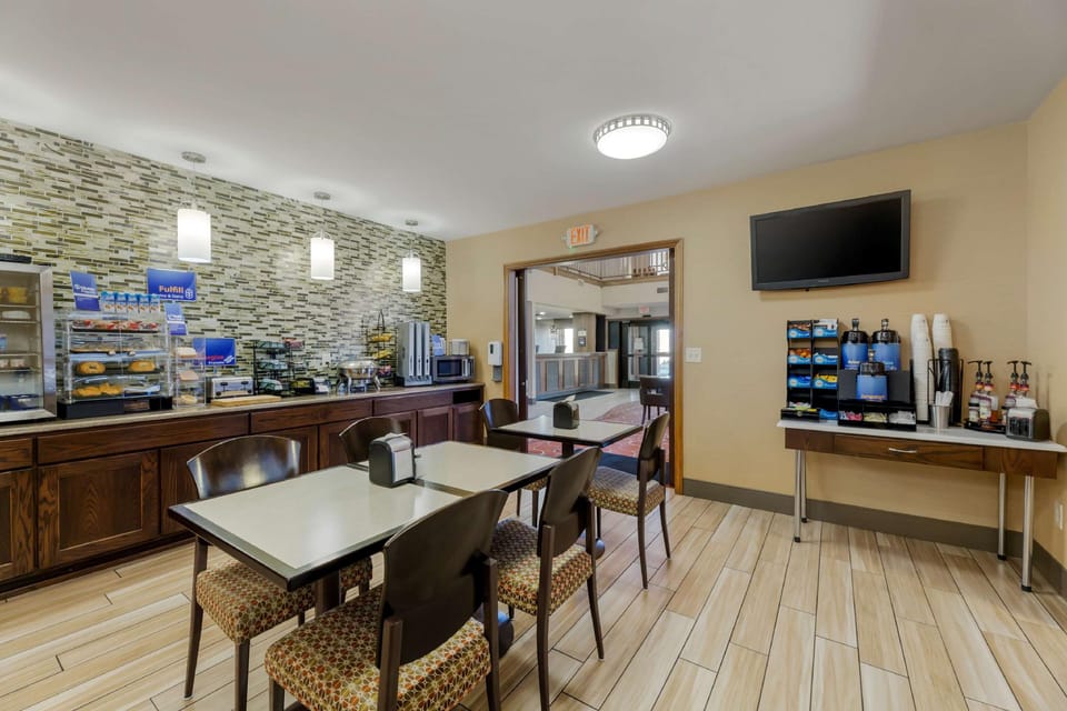 Best Western Falcon Plaza - Bowling Green Hotel in Ohio