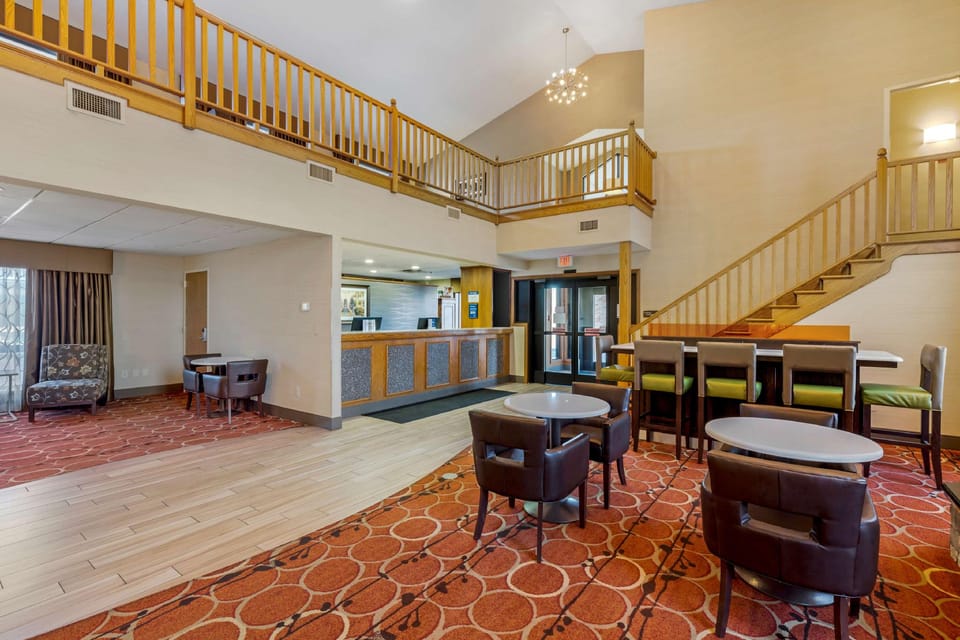 Best Western Falcon Plaza - Bowling Green Hotel in Ohio