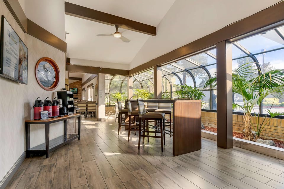 Best Western Plus Forest Park Inn Hotel in Gilroy