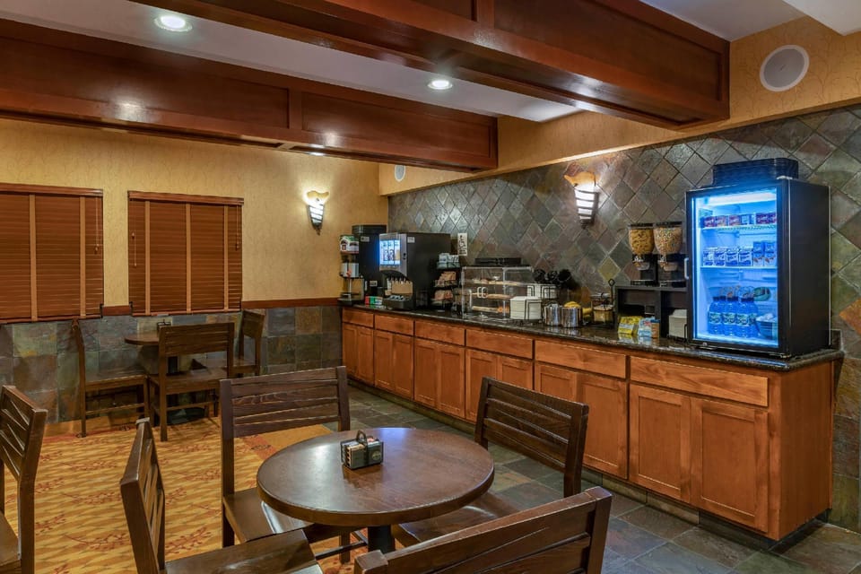 Lloyd Hotel Astoria Bayfront, an Ascend Collection Hotel Hotel in Astoria