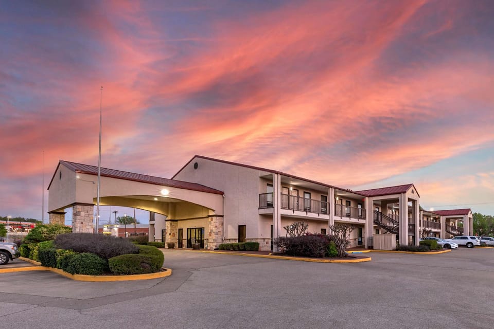 Best Western Lindale Inn Hotel in Texas