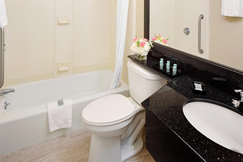 New Englander Inn Bennington Hotel in Vermont