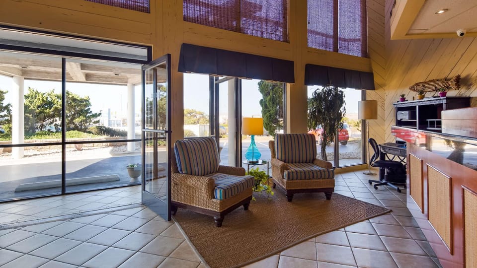 Home2 Suites by Hilton Outer Banks Kill Devil Hills Hotel in Kill Devil Hills
