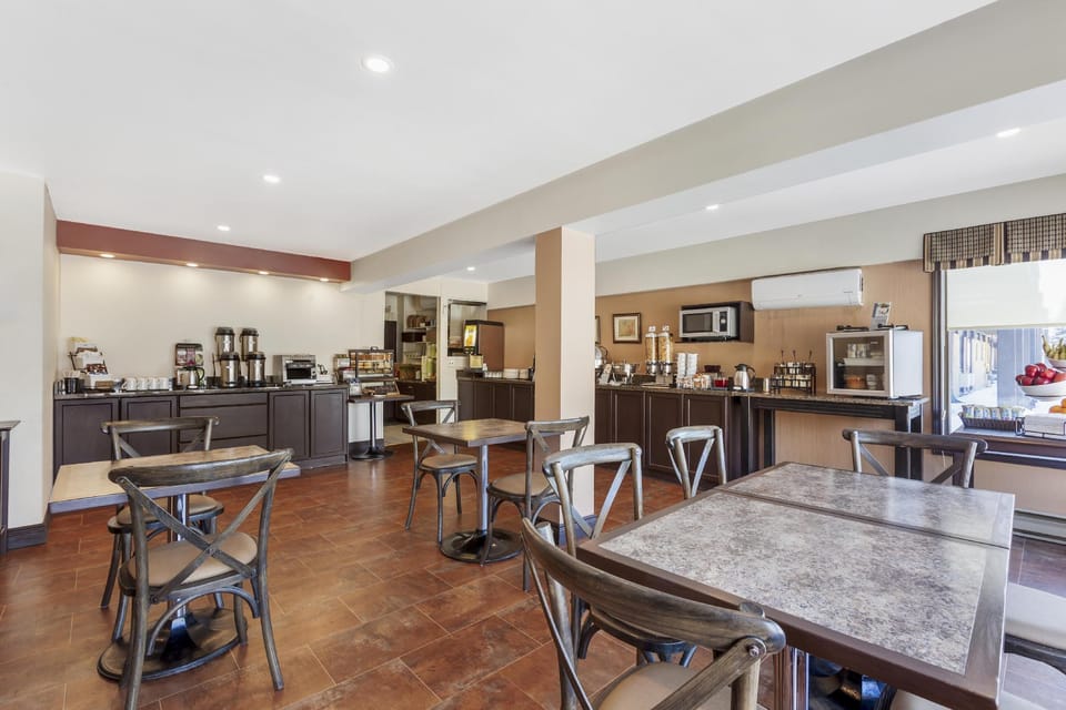 Best Western Plus Otonabee Inn Hotel in Peterborough