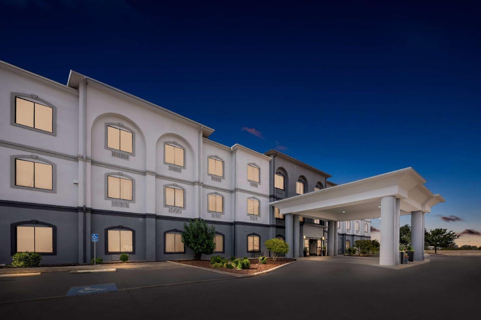 Best Western Palace Inn & Suites Hotel in Big Spring