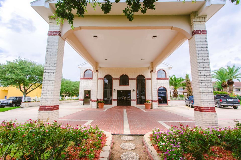 Best Western Pearland Inn Hotel in Pearland