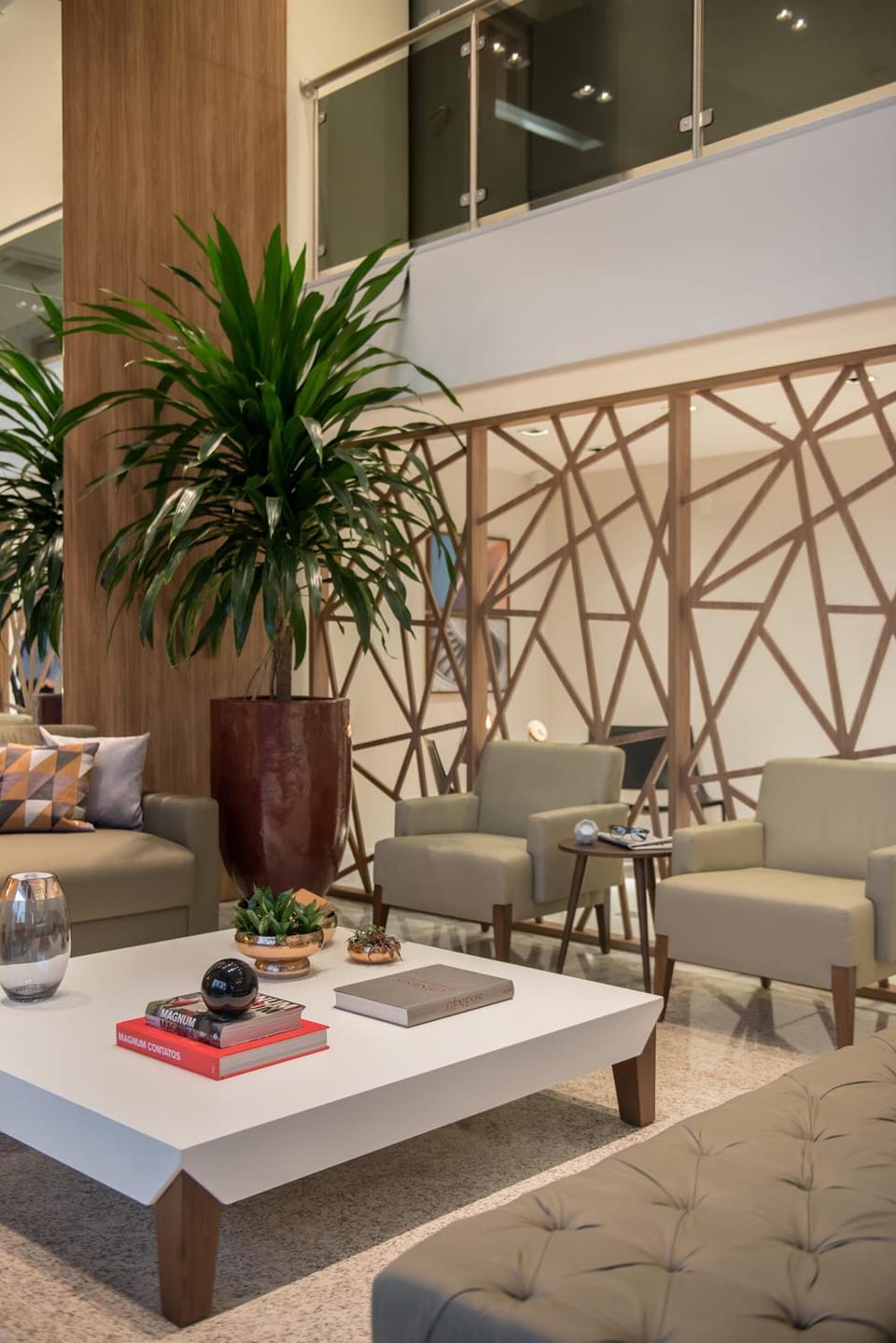 Shared lounge/TV area