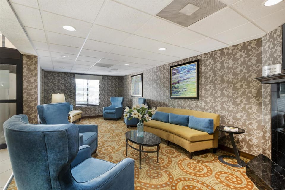 Best Western Plus Richmond Hill Inn Hotel in Richmond Hill