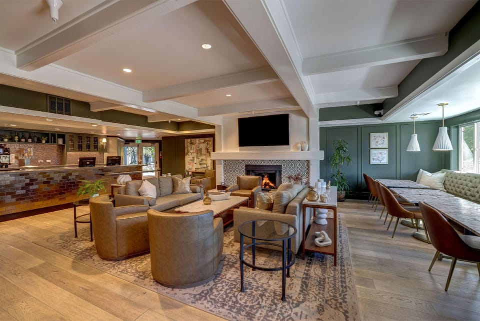 Sonoma Valley Inn, Tapestry Collection by Hilton Hotel in Sonoma