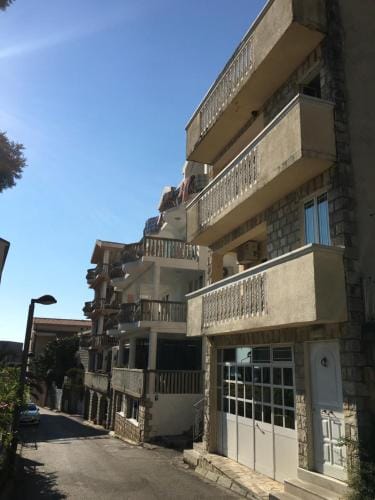 Apartments and Rooms Villa Gaga 3 Hotel in Budva Municipality