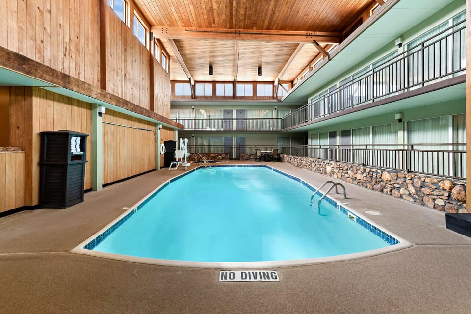 Best Western State Fair Inn Hotel in Ozark Mountains