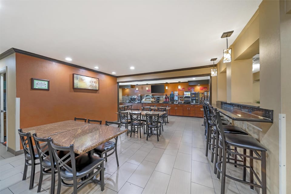 Best Western Plus Twin View Inn & Suites Hotel in Redding