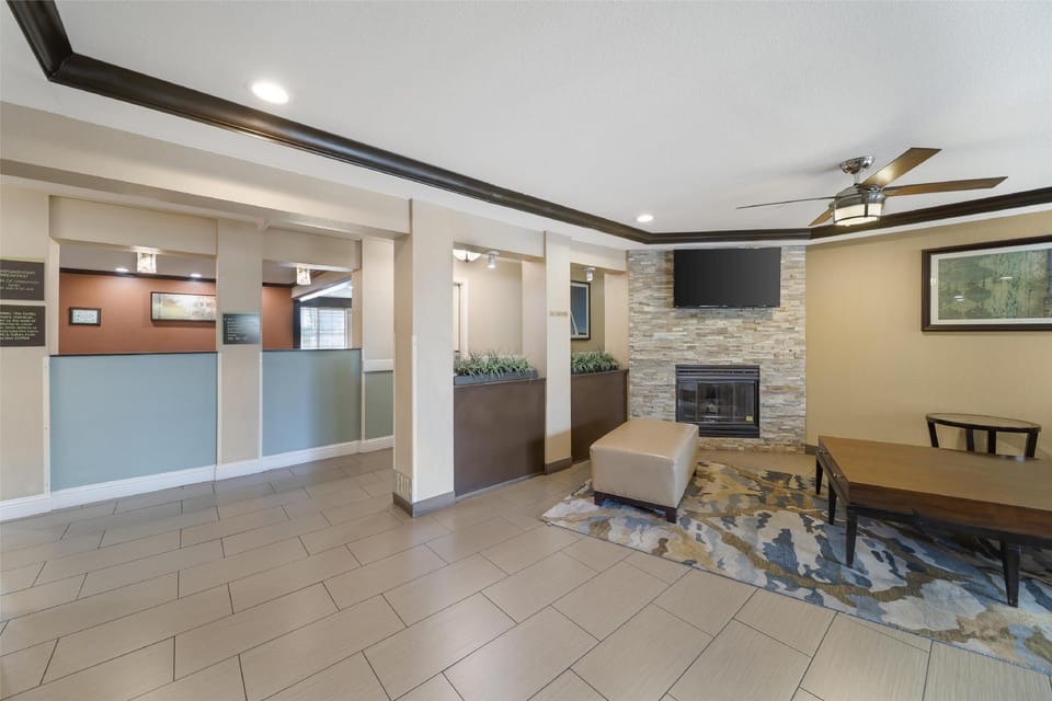Best Western Plus Twin View Inn & Suites Hotel in Redding