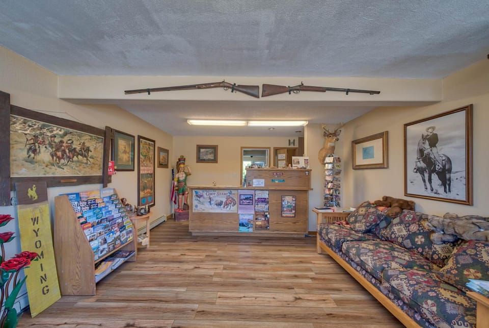 A Western Rose Motel in Cody