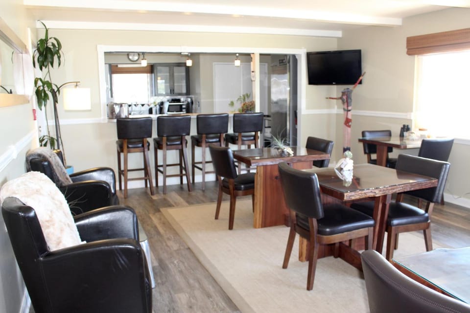 Cambria Shores Inn Hotel in Cambria
