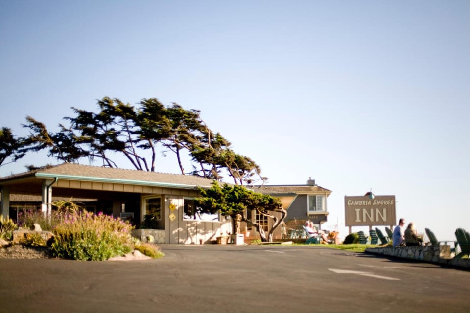 Cambria Shores Inn Hotel in Cambria