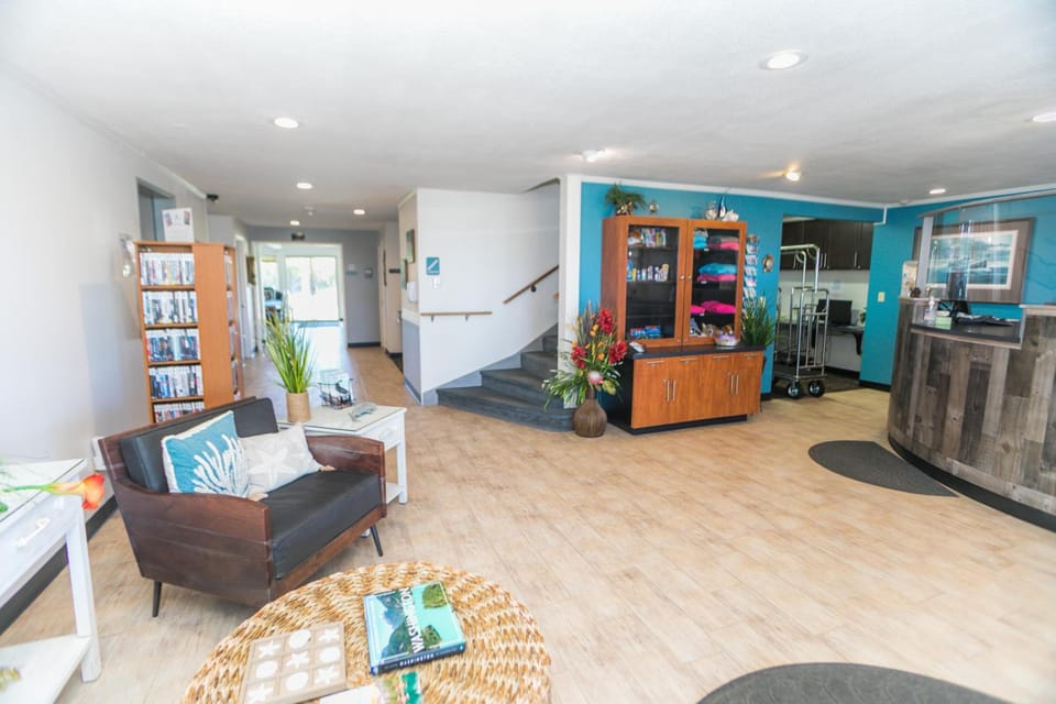 Canterbury Inn Resort in Ocean Shores