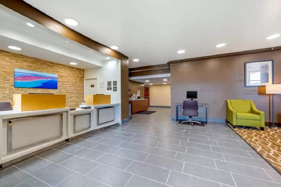 Comfort Inn & Suites Michigan City South Hotel in Michigan City