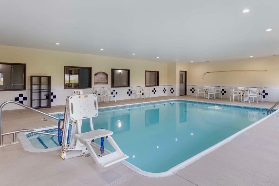 Comfort Inn & Suites Davenport - Quad Cities Hotel in Davenport