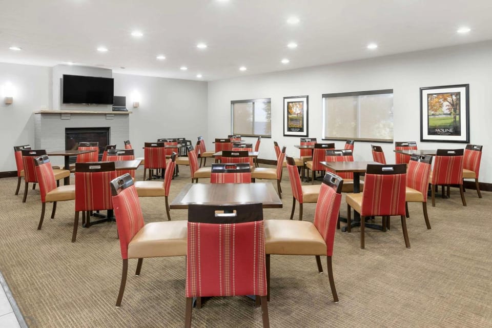 Comfort Inn & Suites Davenport - Quad Cities Hotel in Davenport