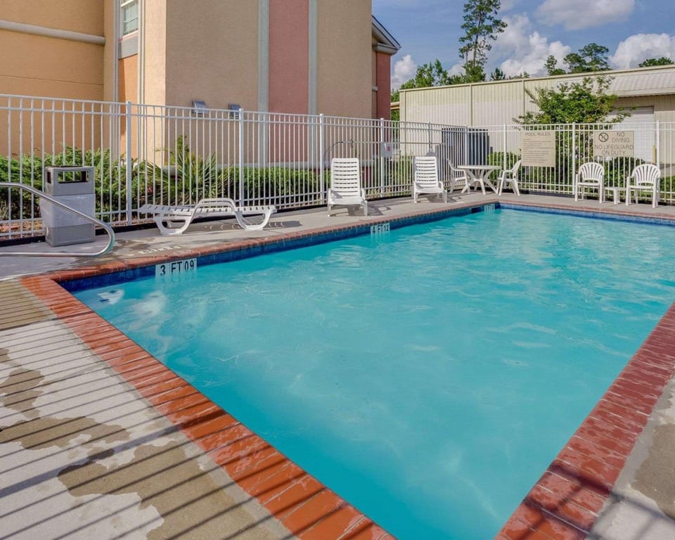 Quality Inn & Suites Slidell Hotel in Slidell