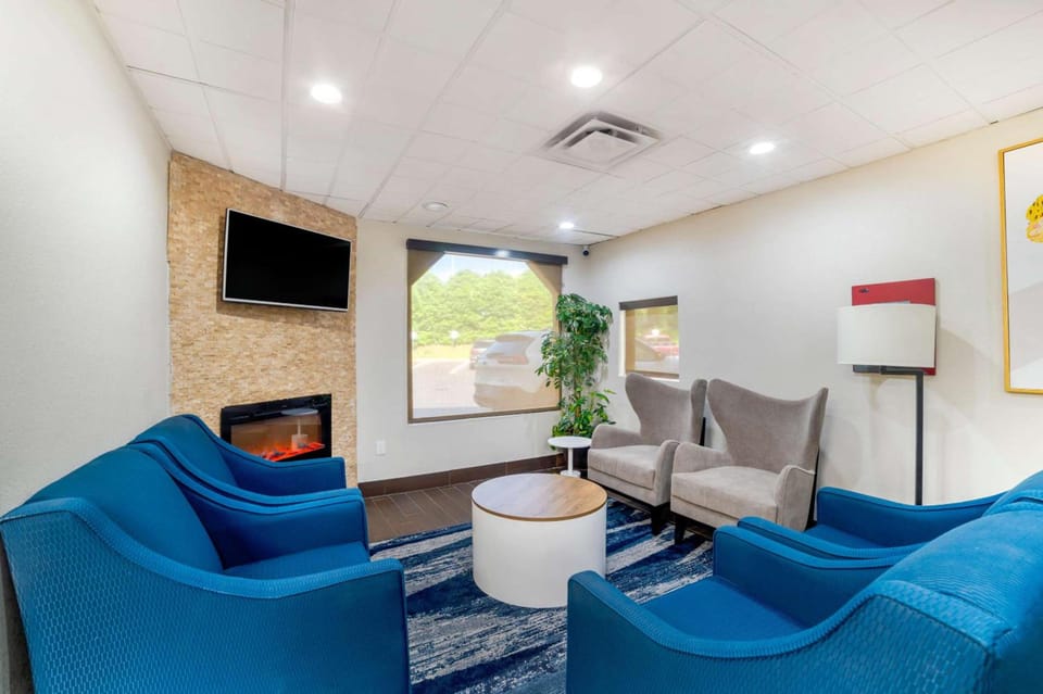 Comfort Inn Asheville Airport Hotel in Fletcher