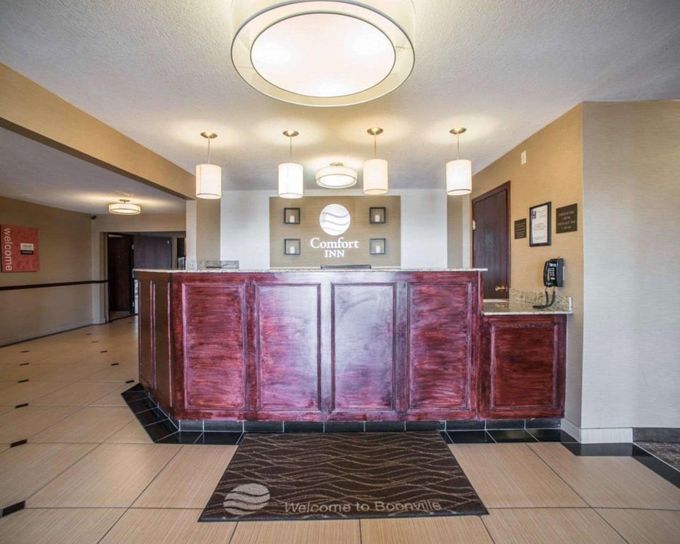 Quality Inn & Suites Boonville - Columbia Hotel in Missouri
