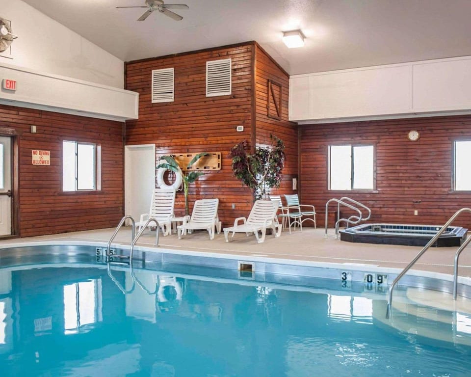 Quality Inn & Suites Boonville - Columbia Hotel in Missouri