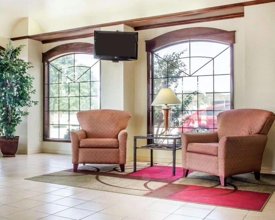 Studio 6  Claremore, OK Hotel in Oklahoma
