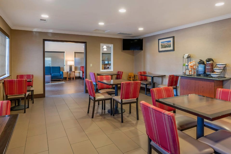 Comfort Inn Columbia Gorge Hotel in The Dalles