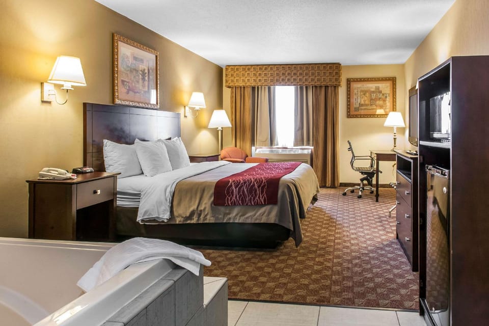 Quality Inn Defiance Hotel in Ohio
