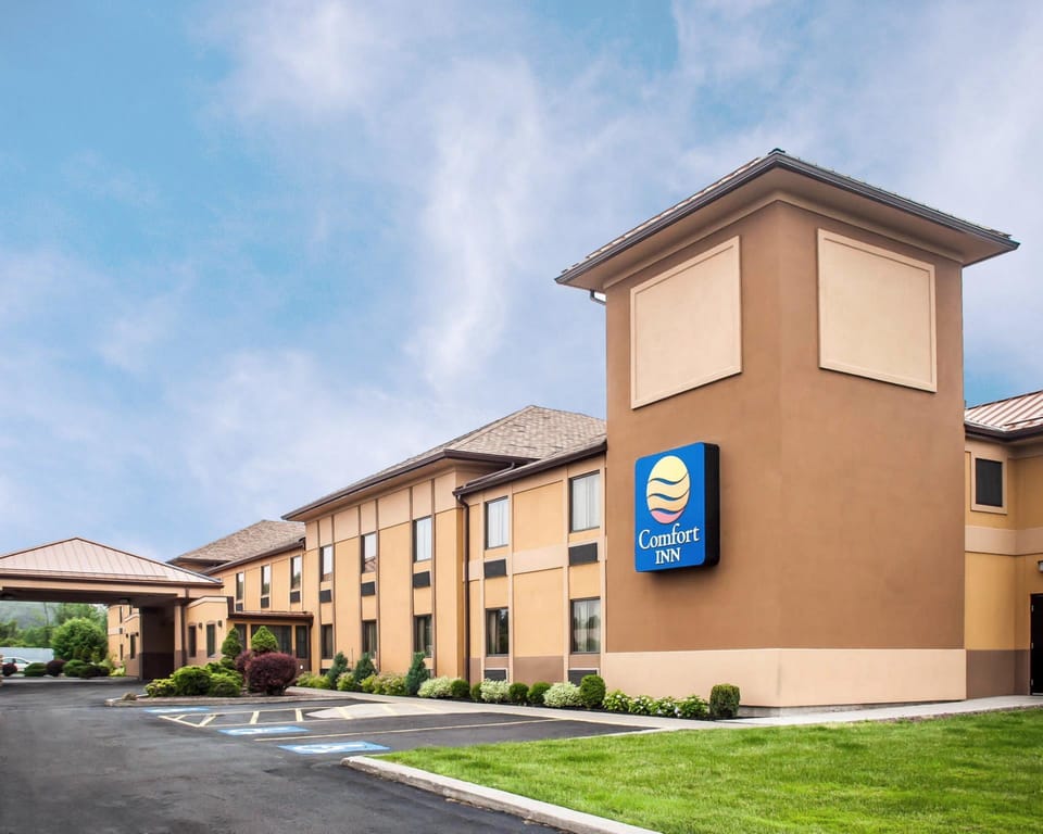 Quality Inn Dunkirk Hotel in Lake Erie