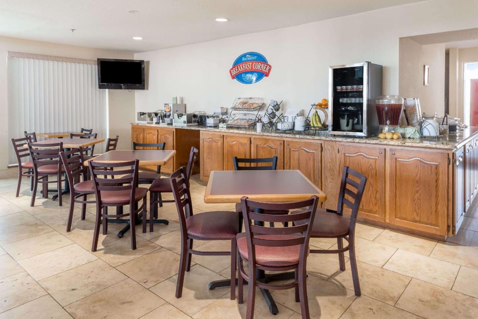 Baymont by Wyndham Osage Beach Hotel in Osage Beach
