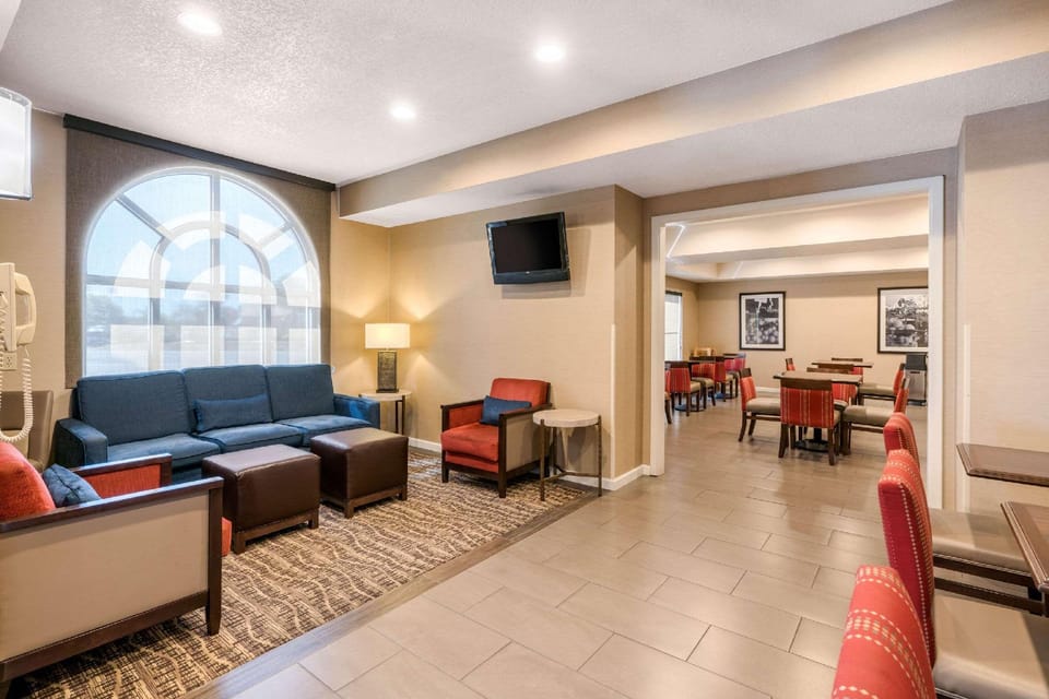 Comfort Inn Lathrop Stockton Airport Hotel in Manteca