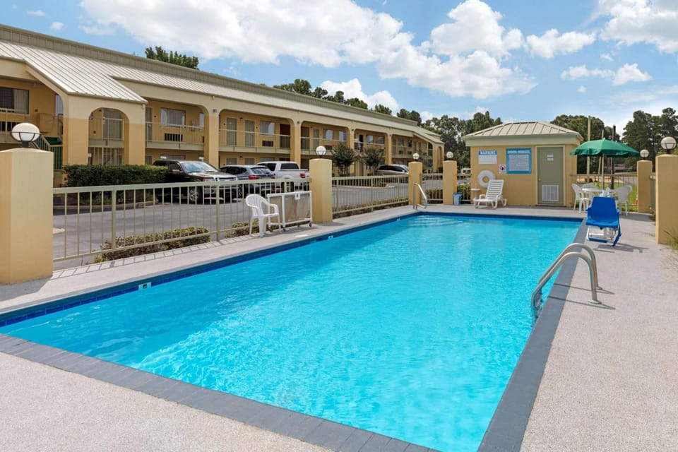 Quality Inn McComb Hotel in Mississippi