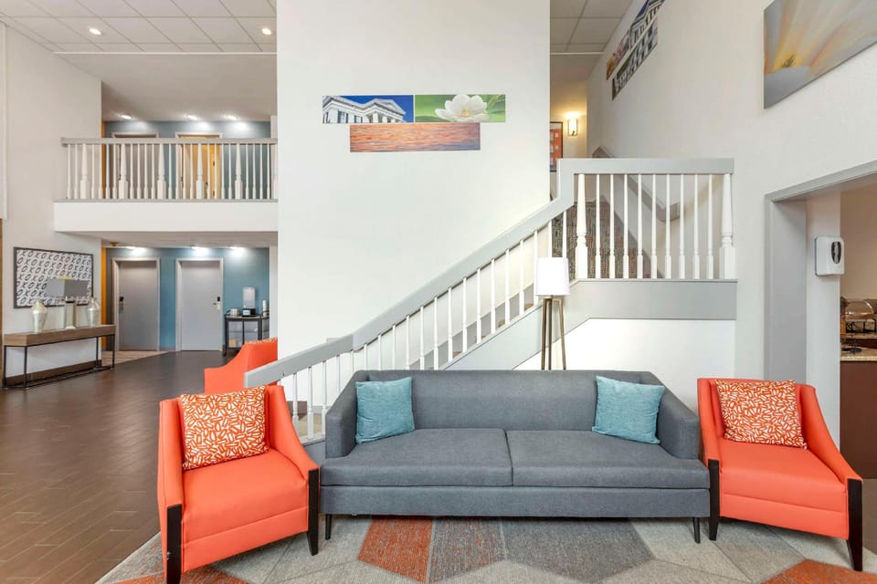 Comfort Inn Meridian - Bonita Lakes Hotel in Meridian