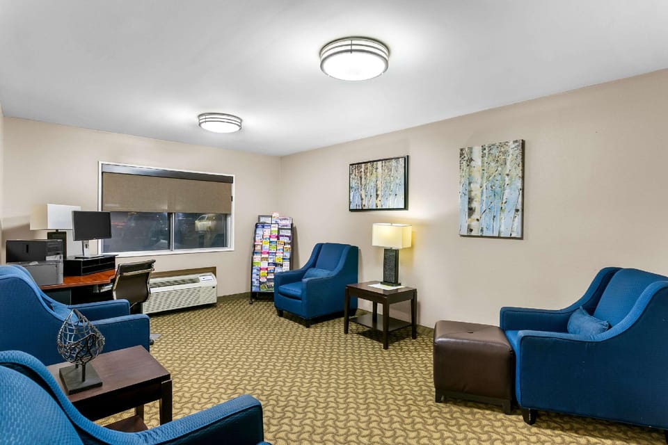 Comfort Inn Red Horse Frederick Hotel in Frederick