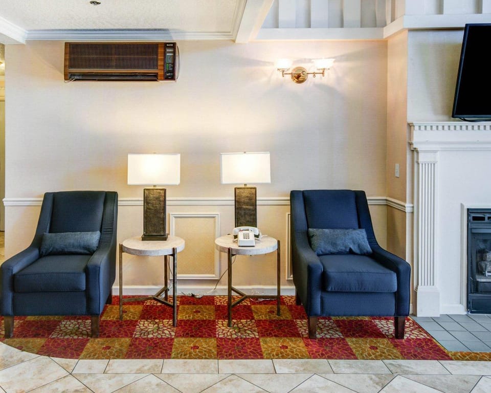 Comfort Inn Redding Near I-5 Hotel in Redding