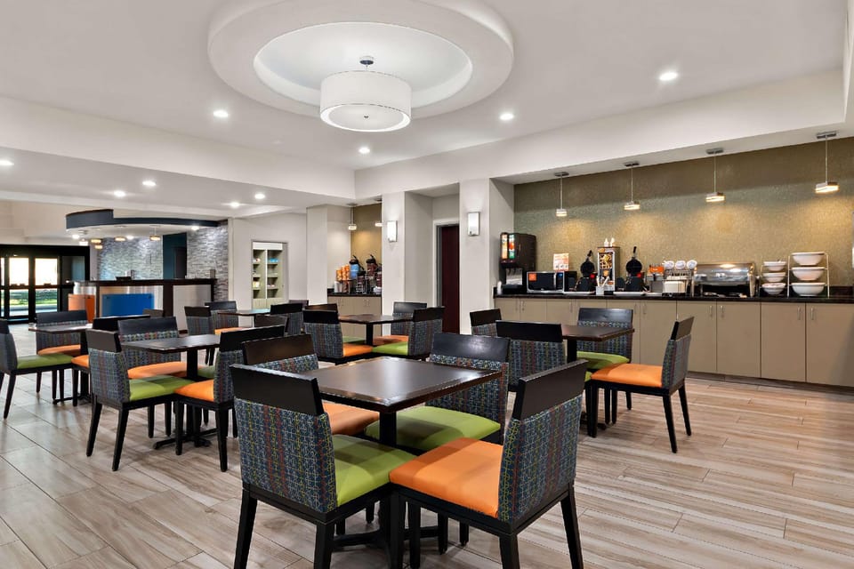 Comfort Suites Bastrop Hotel in Bastrop
