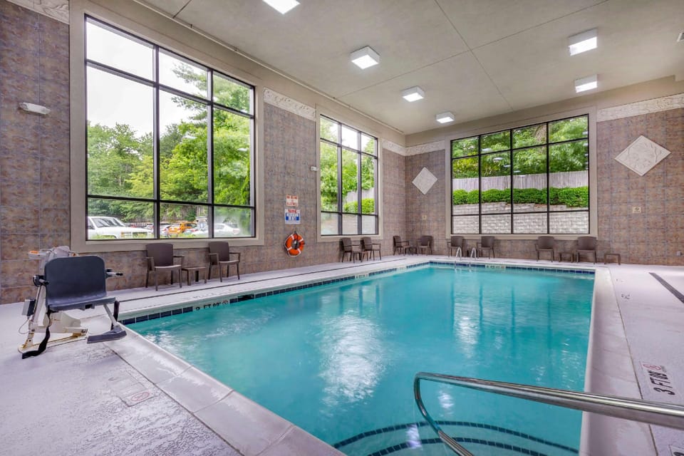 Comfort Suites Boone - University Area Hotel in Boone