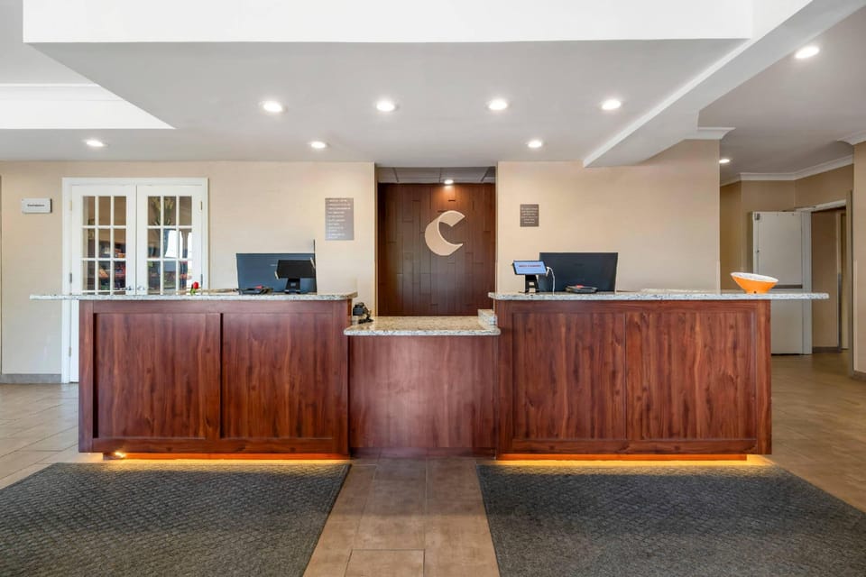 Comfort Suites Elizabethtown Hotel in Elizabethtown