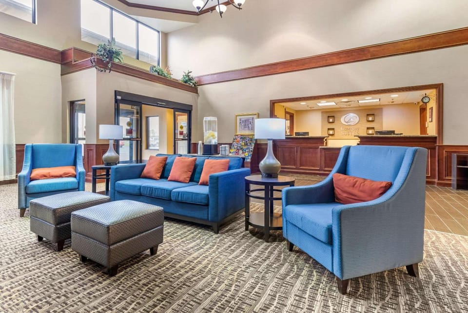 Comfort Suites Findlay I-75 near Sports Complex Hotel in Findlay