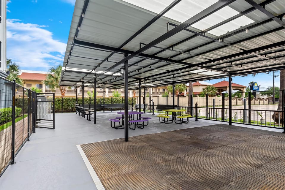 Spark by Hilton Houston Hobby Airport Hotel in Houston