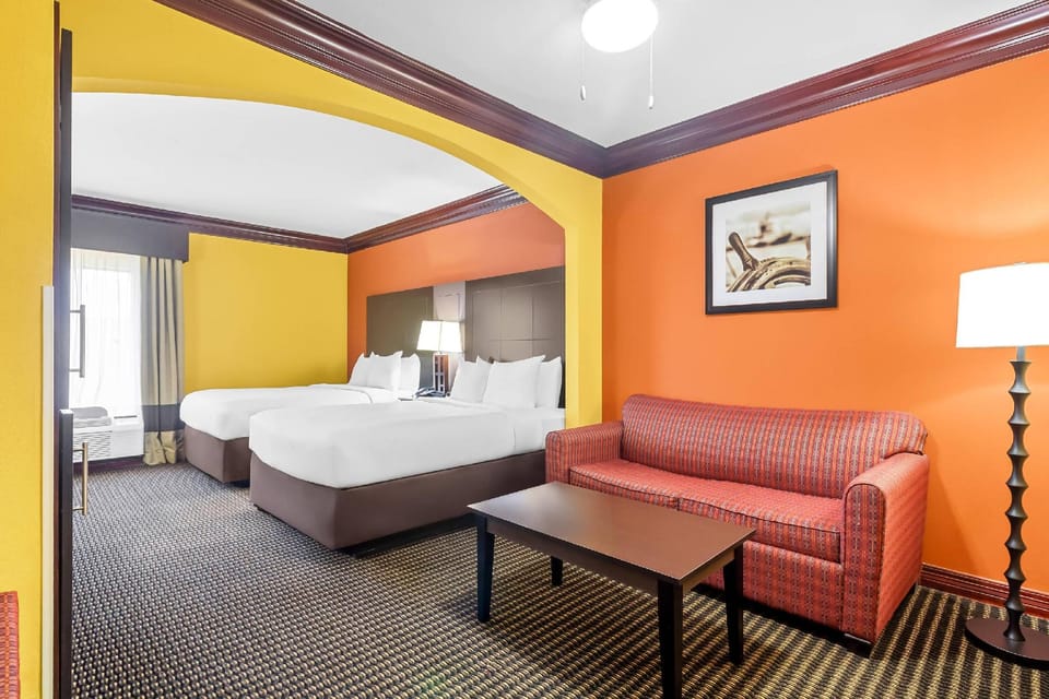 Suite room