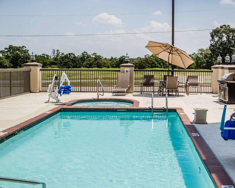 Comfort Suites McAlester Hotel in McAlester