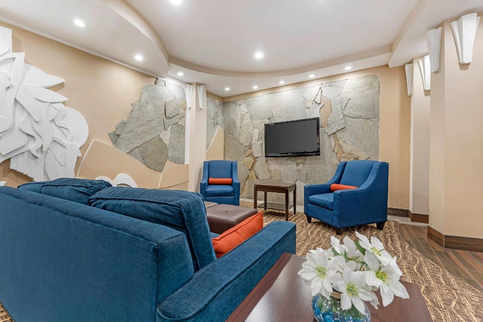 Comfort Suites Monroeville - Pittsburgh East Hotel in Monroeville