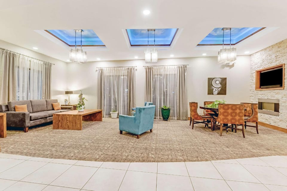 Comfort Suites Murfreesboro Shopping District Hotel in Murfreesboro